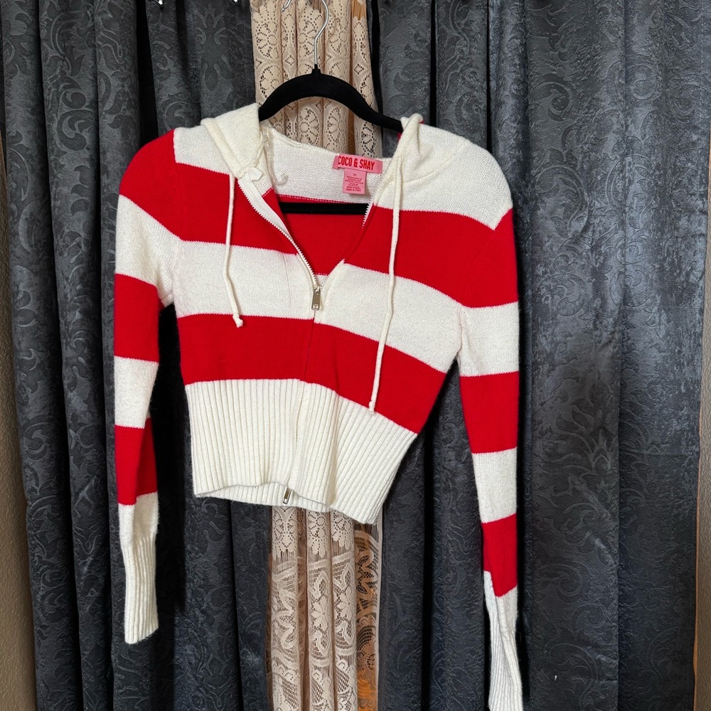 Red and White Striped Zip-Up cropped Hoodie
